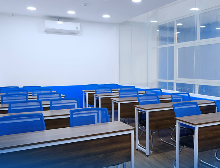 Hình Ảnh Phòng Học Sẵn Sàng Đón Học Viên Tại NQH
