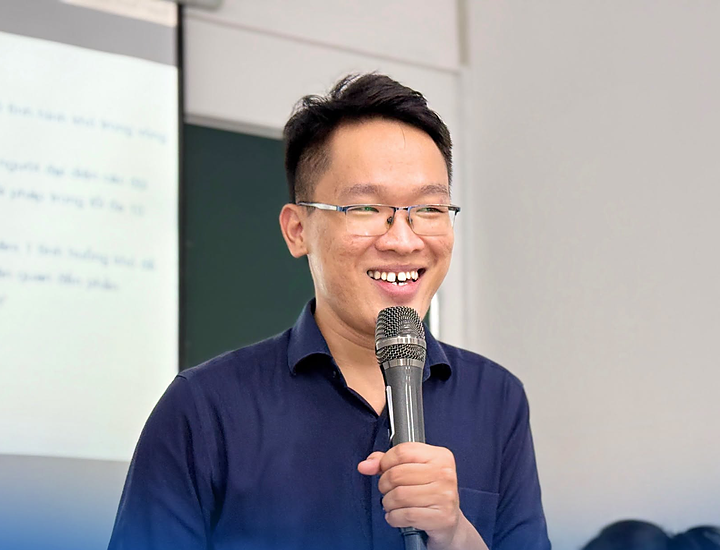 Hình Ảnh Chia Sẻ Chuyên Môn Trong Chương Trình Đào Tạo Giáo Viên Xuất Chúng