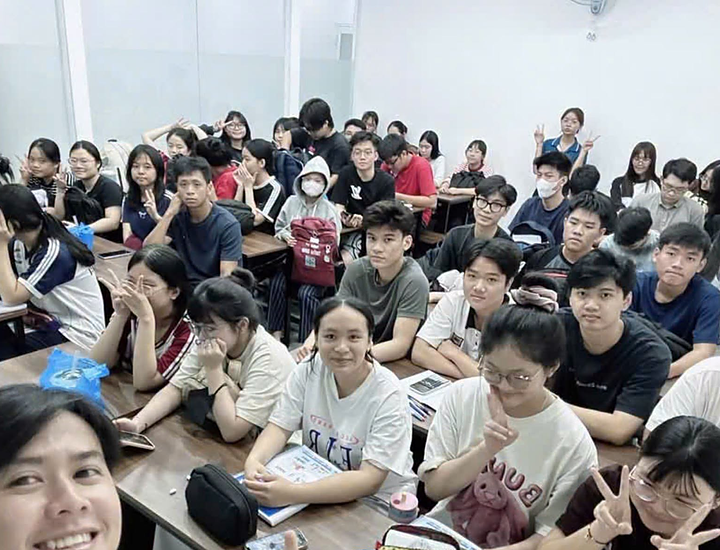 Hình Ảnh Học Sinh 2K9 Chủ Động Học Tập Trong Kỳ Nghỉ Tại NQH