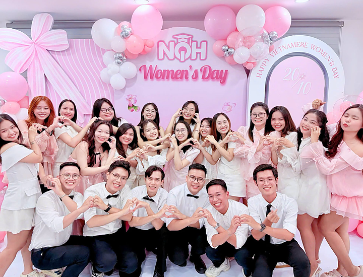 Hình Ảnh Đại Gia Đình NQH Chúc Mừng Ngày Phụ Nữ Việt Nam 20/10